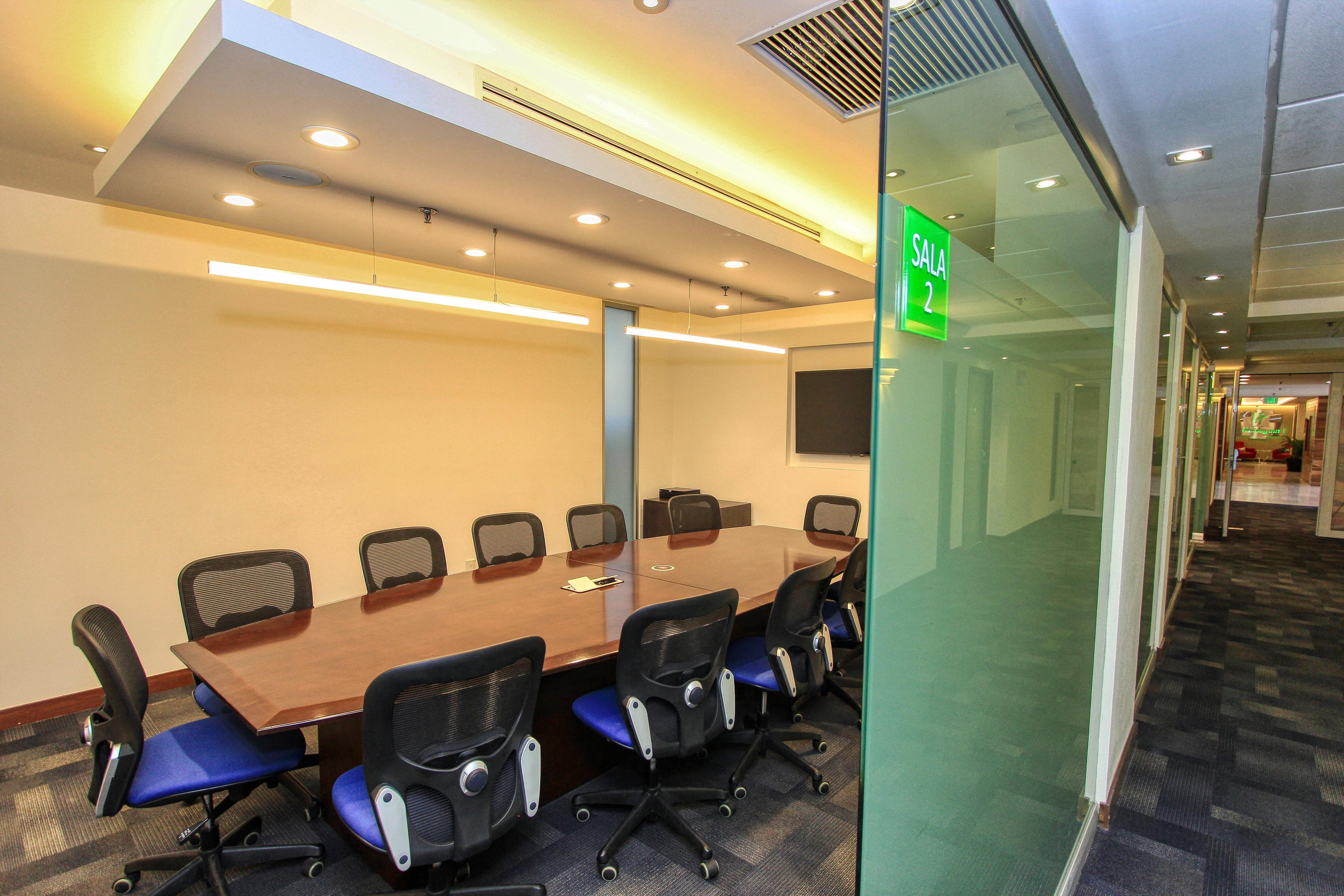 Holiday Inn Leon By Ihg Bagian luar foto