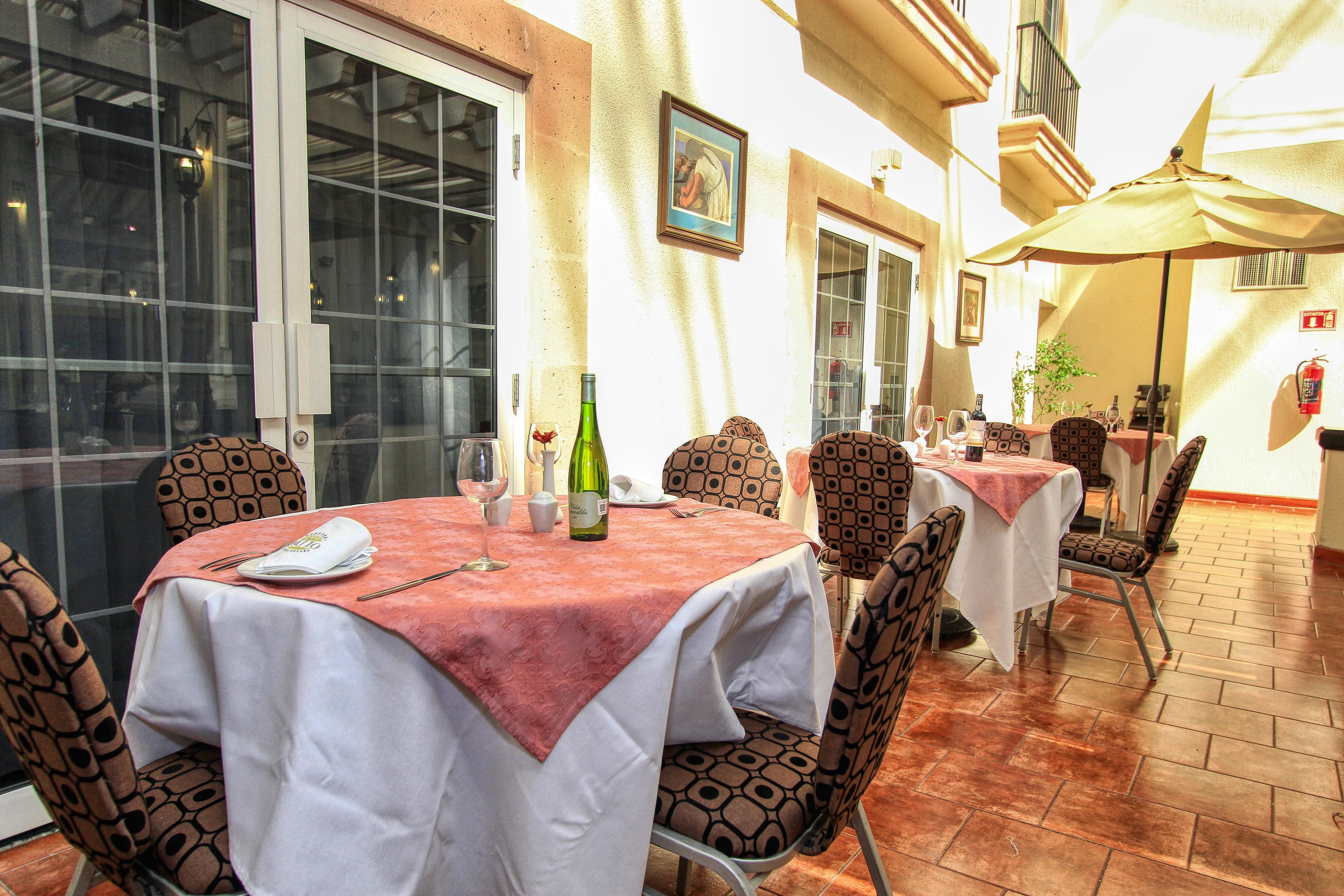 Holiday Inn Leon By Ihg Bagian luar foto
