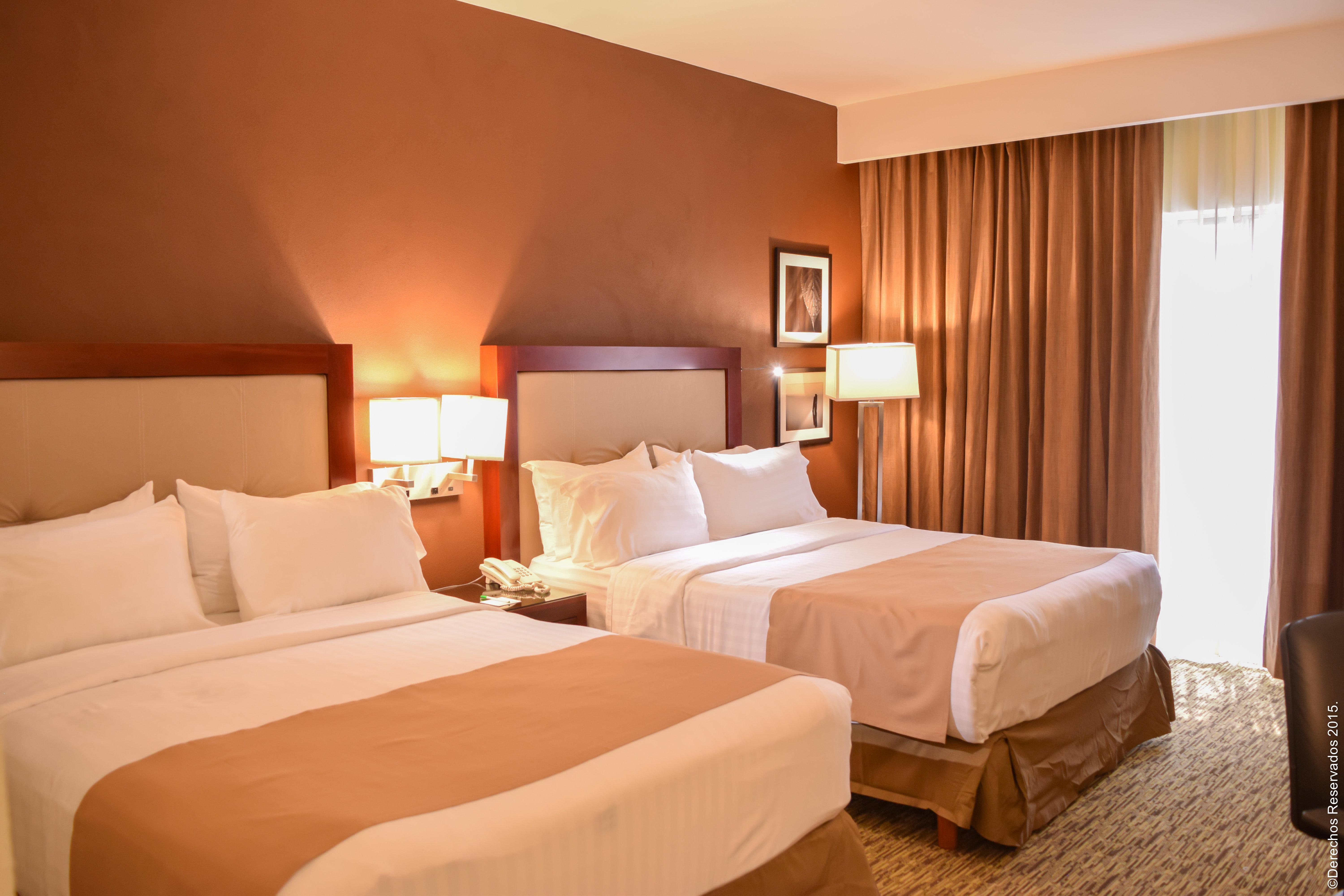 Holiday Inn Leon By Ihg Bagian luar foto