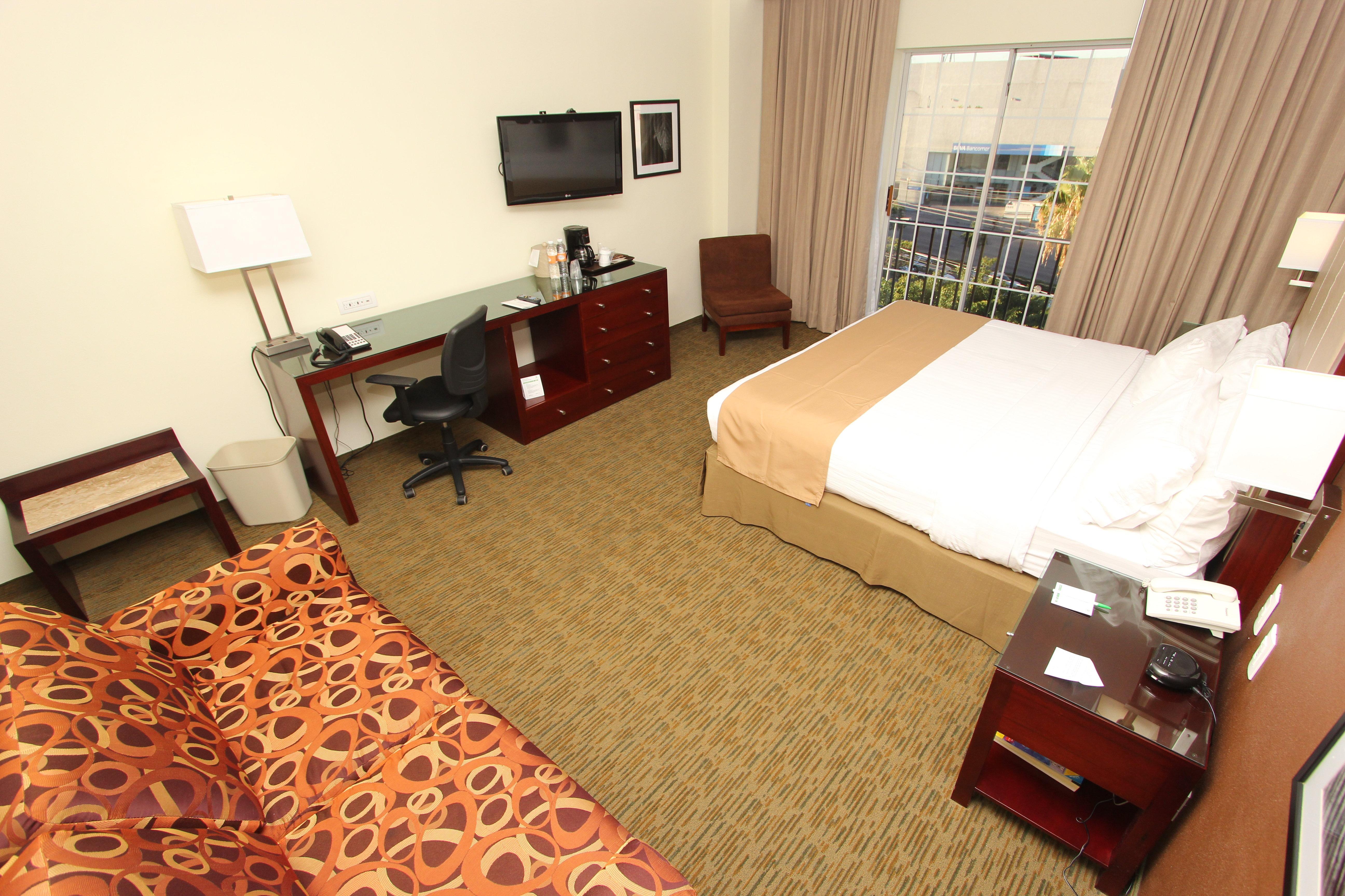 Holiday Inn Leon By Ihg Bagian luar foto